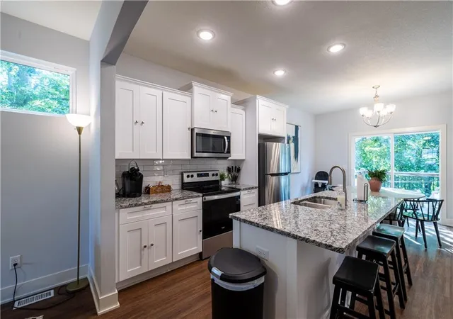 Photo 4 of Single family home for sale at 2202 N Woodsbury Rd, Independence, MO 64058 | MLS# 2637882 | Listing updated on 2026-10-01