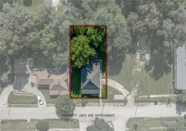 5th image of 302 N Chestnut St, Forest City, MO 64451 | MLS# 2637893