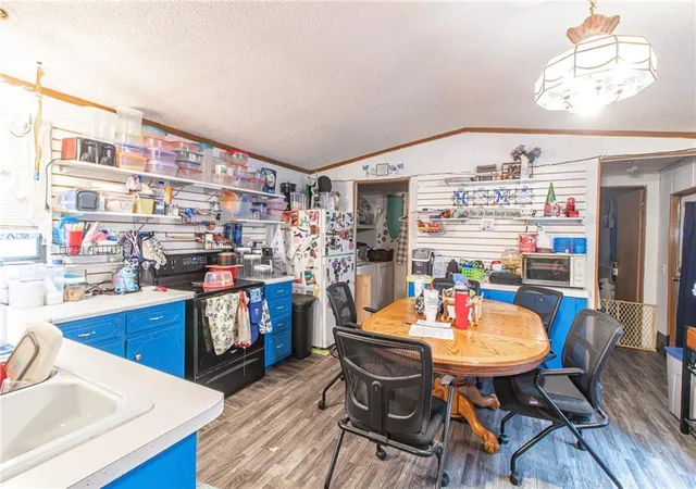 Photo 3 of Single family home for sale at 125 Ne 641St Rd, Knob Noster, MO 65336 | MLS# 2637896 | Listing updated on 2026-08-25