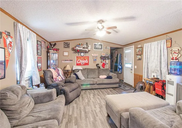 Photo 4 of Single family home for sale at 125 Ne 641St Rd, Knob Noster, MO 65336 | MLS# 2637896 | Listing updated on 2026-08-25