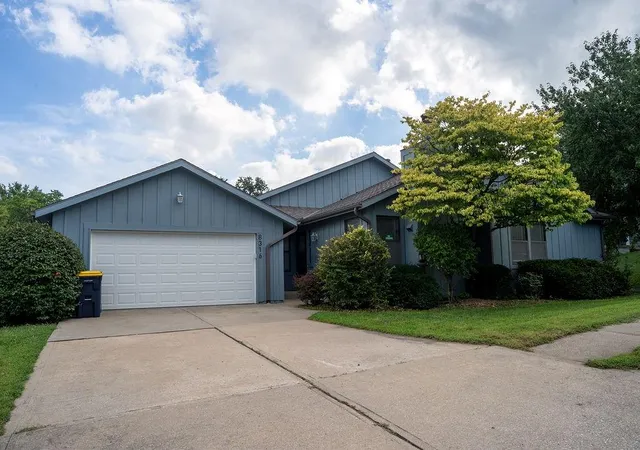 1st image of 8316 N Virginia Ave, Kansas City, MO 64118 | MLS# 2637905