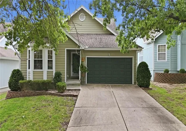 1st image of 17103 E 45th St S, Independence, MO 64055 | MLS# 2637906