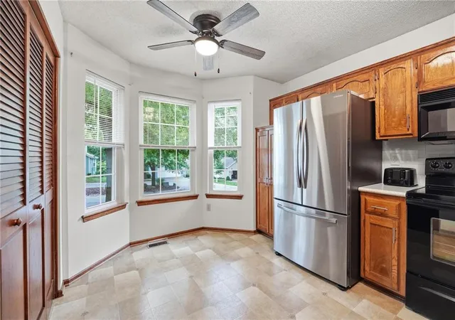2nd image of 17103 E 45th St S, Independence, MO 64055 | MLS# 2637906