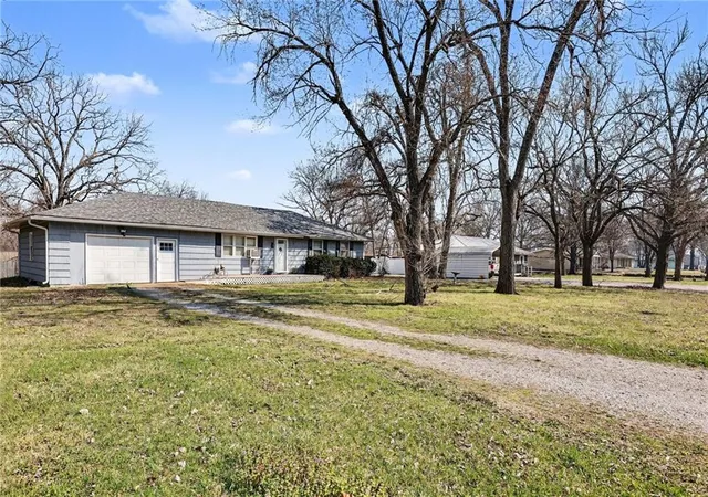 image of 529 N 5 St, La Cygne, KS 66040 | MLS# 2637912
