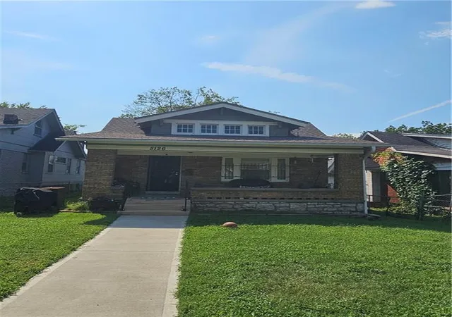 1st image of 5126 Olive St, Kansas City, MO 64130 | MLS# 2637924
