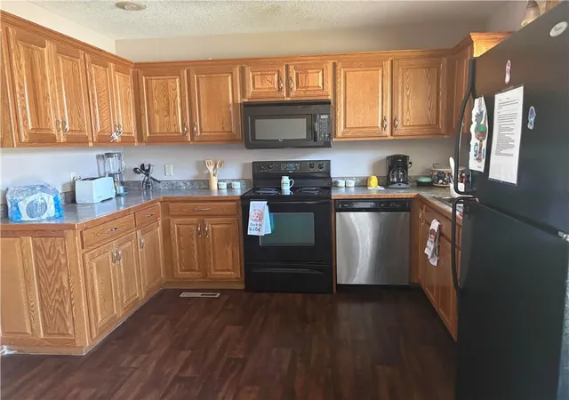 5th image of 514 Brooklyn Ct, Frontenac, KS 66763 | MLS# 2637926