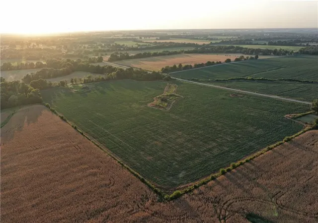 Photo 1 of Land for sale at 14 Se 90th Ln, Lamar, MO 64759 | MLS# 2637929 | Listing updated on 2026-09-29