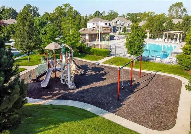42nd image of 17081 W 164th Ter, Olathe, KS 66062 | MLS# 2637932