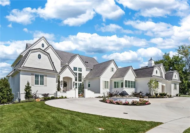 Photo 2 of Single family home for sale at 16801 Barton St, Overland Park, KS 66062 | MLS# 2637935 | Listing updated on 2026-09-21