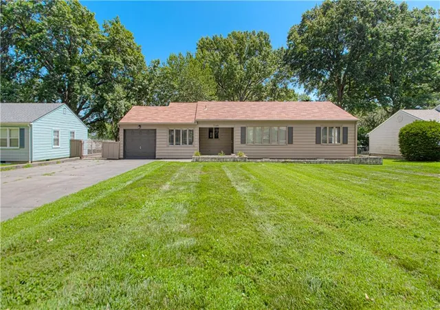 1st image of 7249 Marty St, Overland Park, KS 66204 | MLS# 2637960