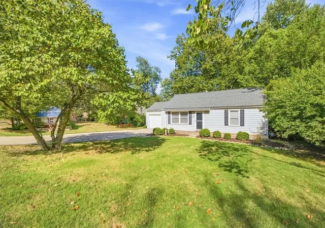 Photo 2 of Single family home for sale at 5051 Buena Vista St, Roeland Park, KS 66205 | MLS# 2637963 | Listing updated on 2026-09-23