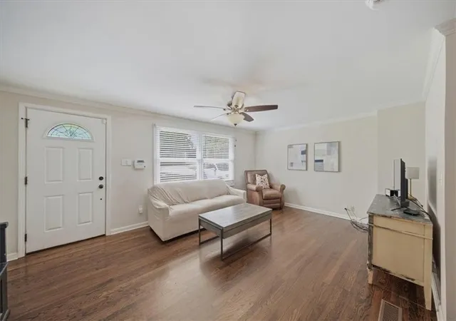Photo 4 of Single family home for sale at 5051 Buena Vista St, Roeland Park, KS 66205 | MLS# 2637963 | Listing updated on 2026-09-23
