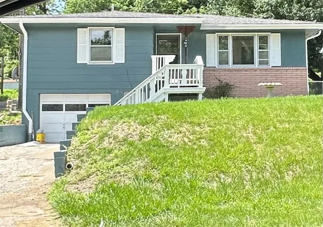 Photo 1 of Single family home for sale at 1906 S 22nd Street, St Joseph, MO 64507 | MLS# 2637964 | Listing updated on 2026-08-25
