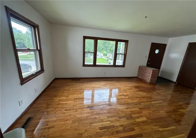 Photo 5 of Single family home for sale at 1906 S 22nd Street, St Joseph, MO 64507 | MLS# 2637964 | Listing updated on 2026-08-25