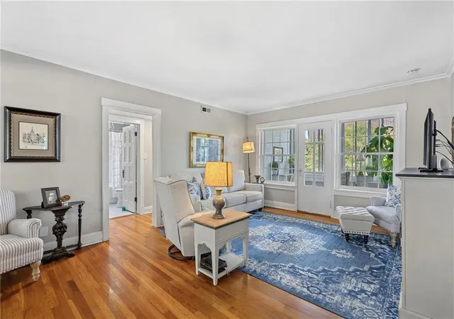 Photo 3 of Condo for sale at 4506 Jc Nichols Pkwy #3N, Kansas City, MO 64111 | MLS# 2637971 | Listing updated on 2026-09-13