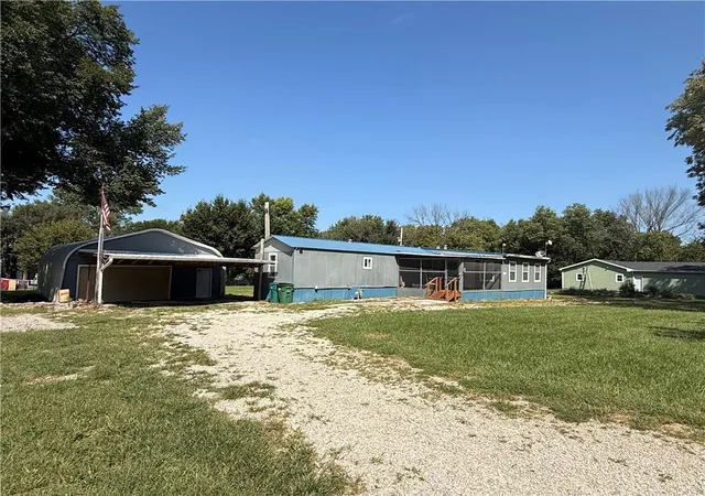 4th image of 203 Western Ave, Denison, KS 6619 | MLS# 2637981