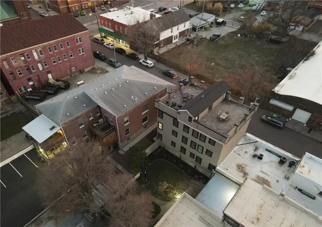 Listing Photo 5 - Condo for sale in building located at 511 Campbell St, Kansas City, MO 64106