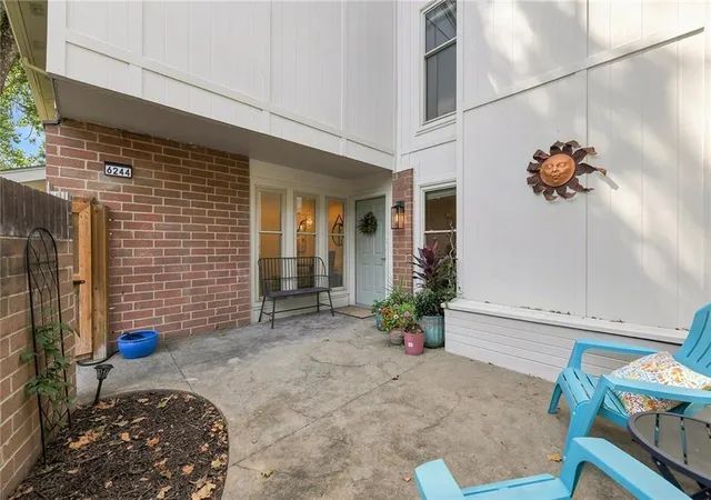 Photo 3 of Sale Pending at 6244 Rosewood St, Mission, KS 66205 | MLS# 2637993 | Listing updated on 2026-08-24