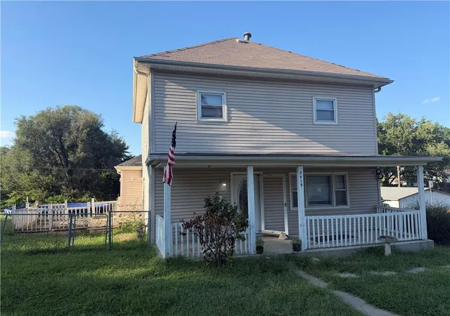 1st image of 3419 Seneca St, Saint Joseph, MO 64507 | MLS# 2637994