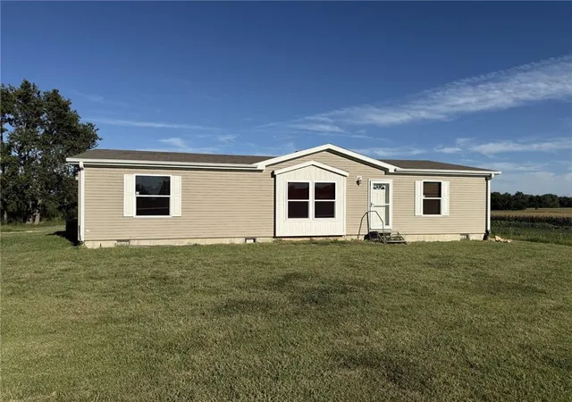 1st image of 1649 Quail Rd, Burlington, KS 66839 | MLS# 2637995