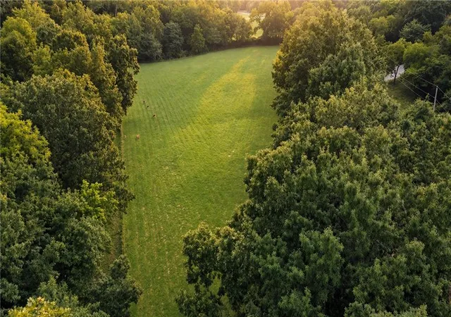 3rd image of 9921 Ne Staley Rd, Kansas City, MO 64156 | MLS# 2637998