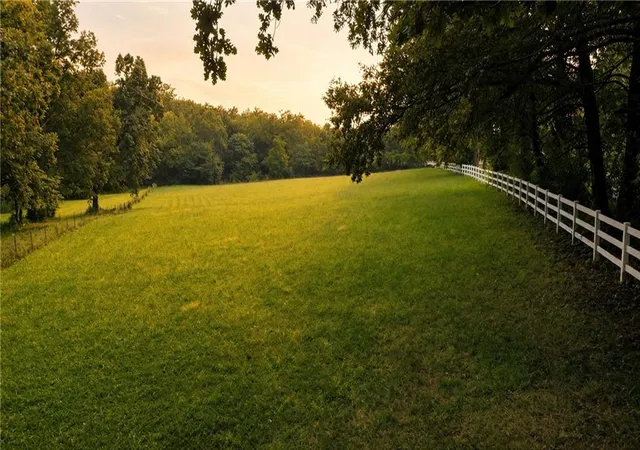 5th image of 9921 Ne Staley Rd, Kansas City, MO 64156 | MLS# 2637998