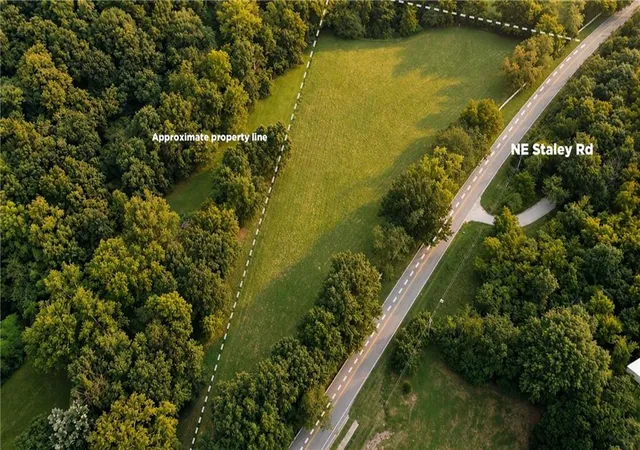 9th image of 9921 Ne Staley Rd, Kansas City, MO 64156 | MLS# 2637998