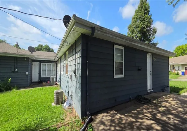 Photo 3 of House for sale at 509 SE Browning Ave, Lees Summit, MO 64063 | MLS# 2637999 | Listing updated on 2026-09-02