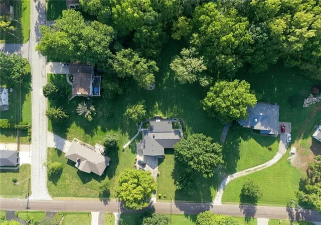 40th image of 1006 Garner St, Richmond, MO 64085 | MLS# 2638009