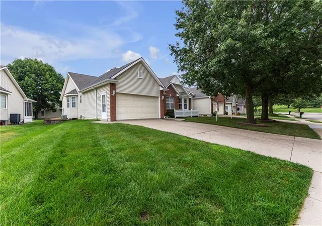 Photo 2 of Townhouse for sale at 4909 Ashbey Dr, St Joseph, MO 64506 | MLS# 2638010 | Listing updated on 2026-09-03