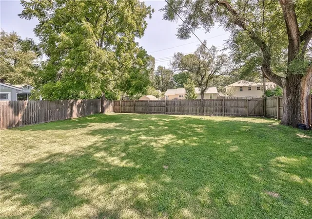 20th image of 5531 Reeds Rd, Mission, KS 66202 | MLS# 2638011