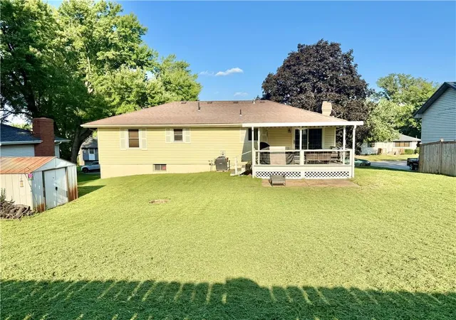 Photo 2 of Sale Pending at 6106 N 25th Street Ter, St Joseph, MO 64505 | MLS# 2638015 | Listing updated on 2026-08-23