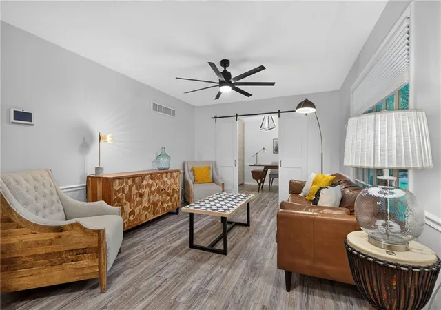 2nd image of 12918 Sycamore Ave, Grandview, MO 64030 | MLS# 2638019
