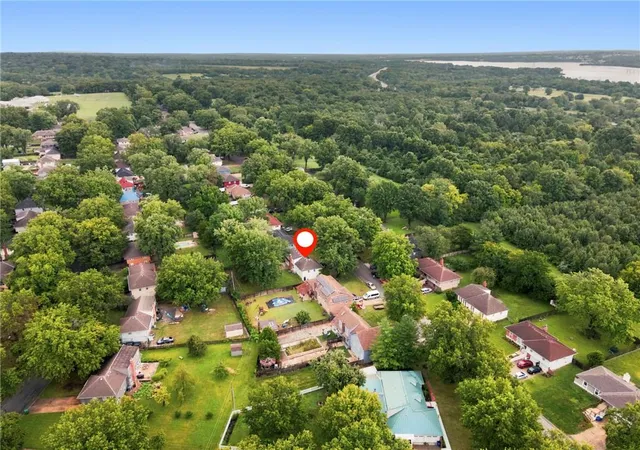 40th image of 12918 Sycamore Ave, Grandview, MO 64030 | MLS# 2638019