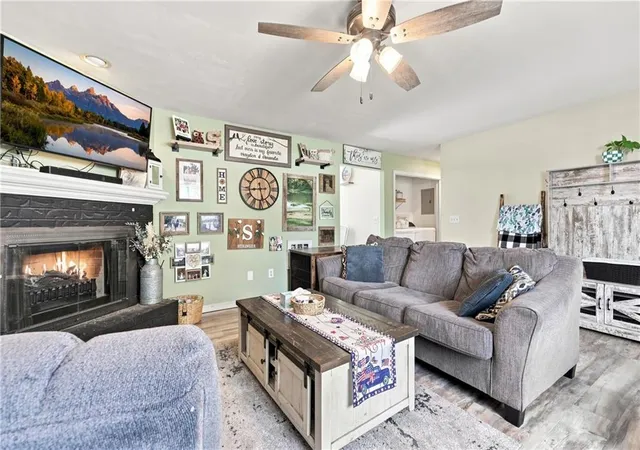 Photo 3 of Single family home for sale at 1002 N Hampton Dr, Warrensburg, MO 64093 | MLS# 2638020 | Listing updated on 2026-09-05