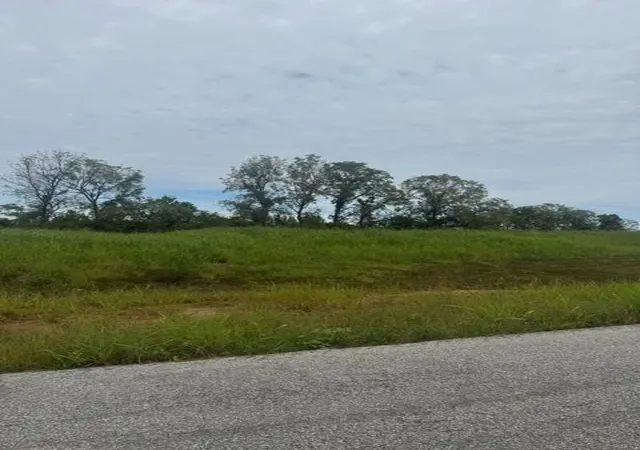 Photo 2 of Land for sale at 0000 Clearview Dr, Leavenworth, KS 66048 | MLS# 2638023 | Listing updated on 2026-10-01