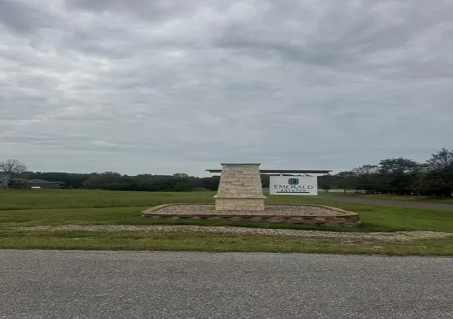 Photo 4 of Land for sale at 0000 Clearview Dr, Leavenworth, KS 66048 | MLS# 2638023 | Listing updated on 2026-10-01
