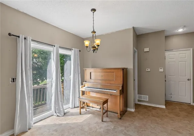 4th image of 15780 S Bradley Dr, Olathe, KS 66062 | MLS# 2638028