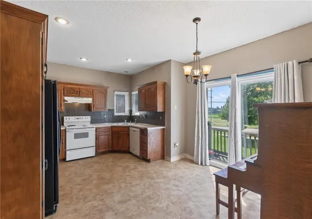 5th image of 15780 S Bradley Dr, Olathe, KS 66062 | MLS# 2638028