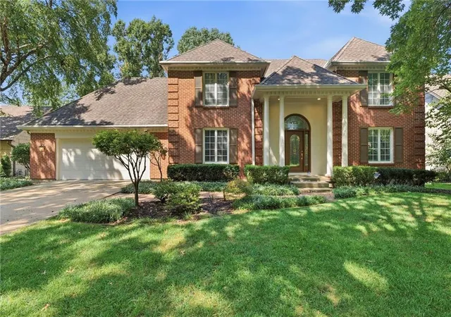 image of 10164 Mackey St, Overland Park, KS 66212 | MLS# 2638029