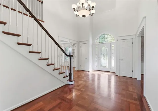 3rd image of 10164 Mackey St, Overland Park, KS 66212 | MLS# 2638029