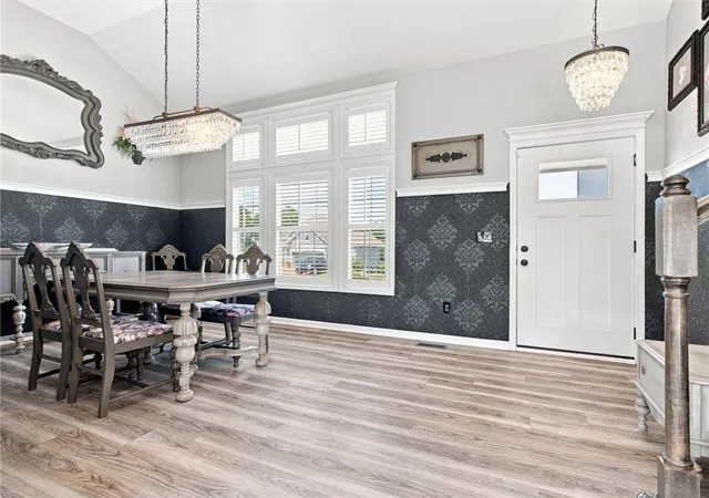 4th image of 800 Wright St, Pleasant Hill, MO 64080 | MLS# 2638031
