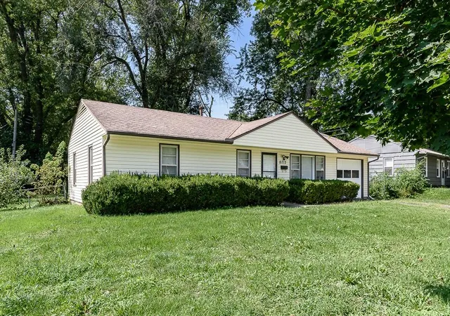 2nd image of 8213 Ruskin Wy, Kansas City, MO 64134 | MLS# 2638034