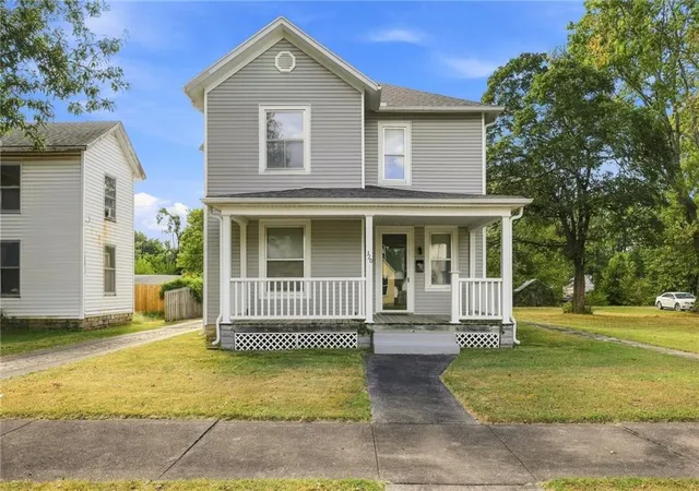 1st image of 320 S Holbrook St, Fort Scott, KS 66701 | MLS# 2638037