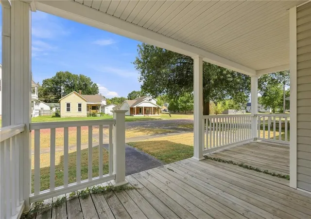 4th image of 320 S Holbrook St, Fort Scott, KS 66701 | MLS# 2638037