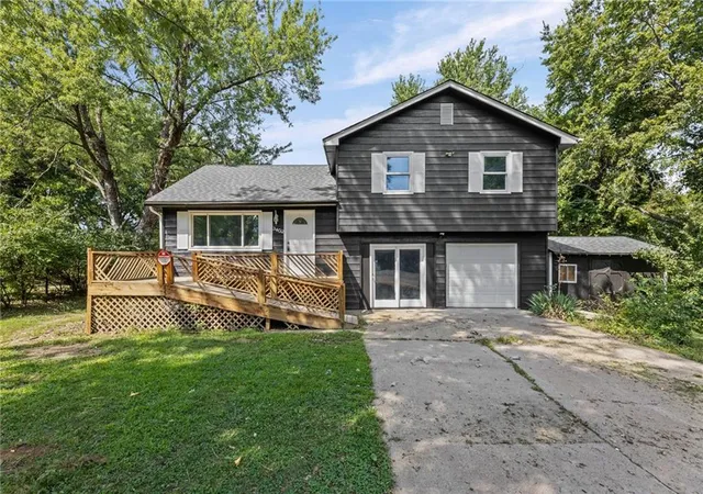 Photo 1 of Sale Pending at 3402 N 70th St, Kansas City, KS 66109 | MLS# 2638038 | Listing updated on 2026-09-24