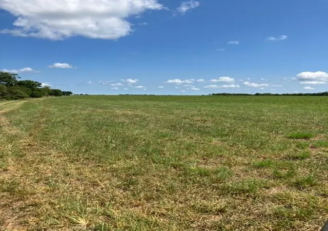 1st image of 00000 Mills Rd, Lacygne, KS 66040 | MLS# 2638039