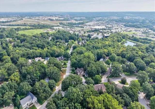 48th image of 4900 Whitney Dr, Independence, MO 64055 | MLS# 2638045