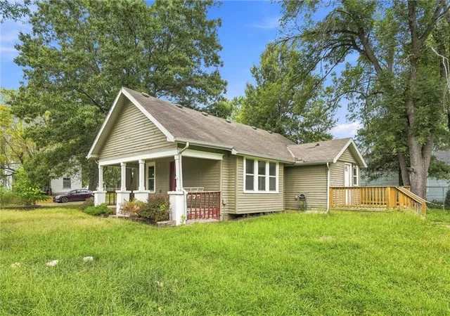 3rd image of 306 W Walnut St, Archie, MO 64725 | MLS# 2638049