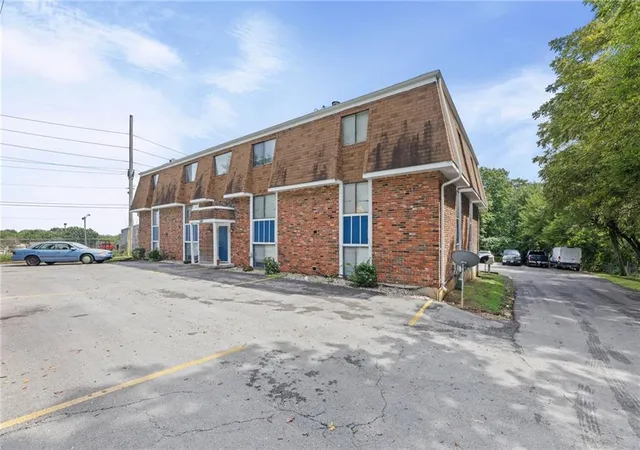 Photo 3 of Multi family home for sale at 1507 High Grv Rd, Grandview, MO 64030 | MLS# 2638050 | Listing updated on 2026-09-25